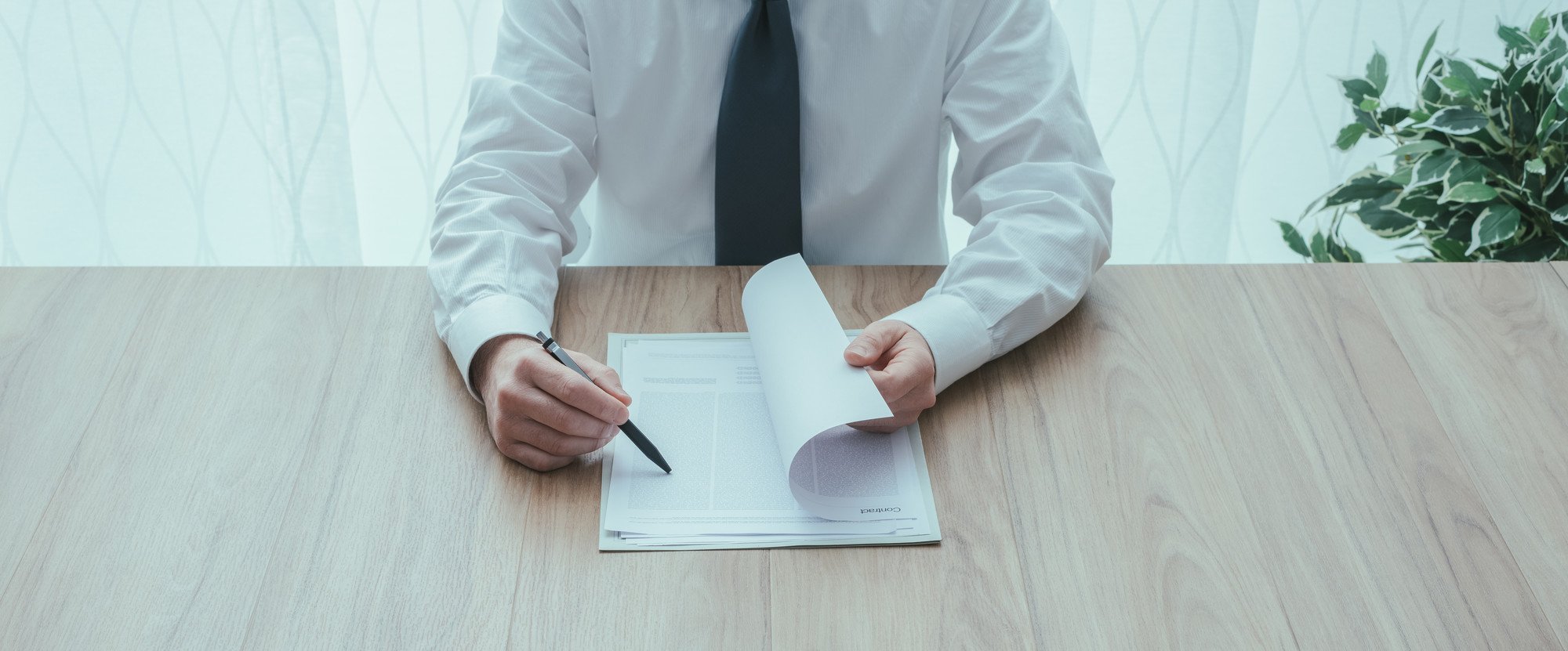 Arbeitsvertrag mit virtuellen Assistenten: Darauf solltest du achten